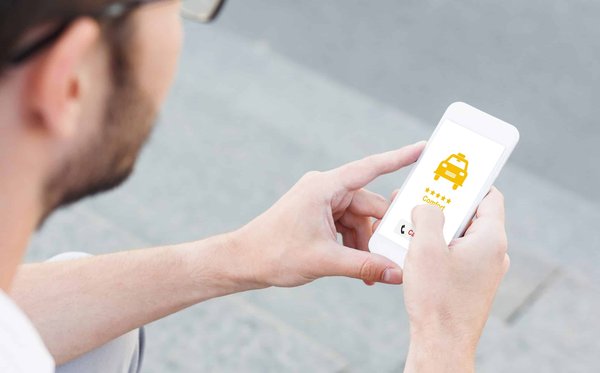 How to Implement a Dynamic Pricing Strategy for Small E-commerce Businesses?