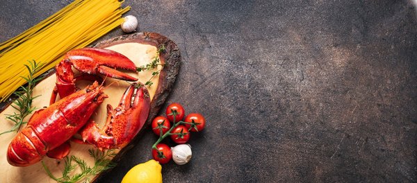 How to Prepare a Gourmet Lobster Roll with a Twist on the Classic?